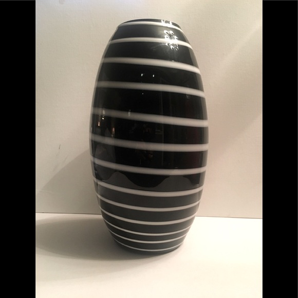 Black and White Glass Vase - Picture 1 of 2
